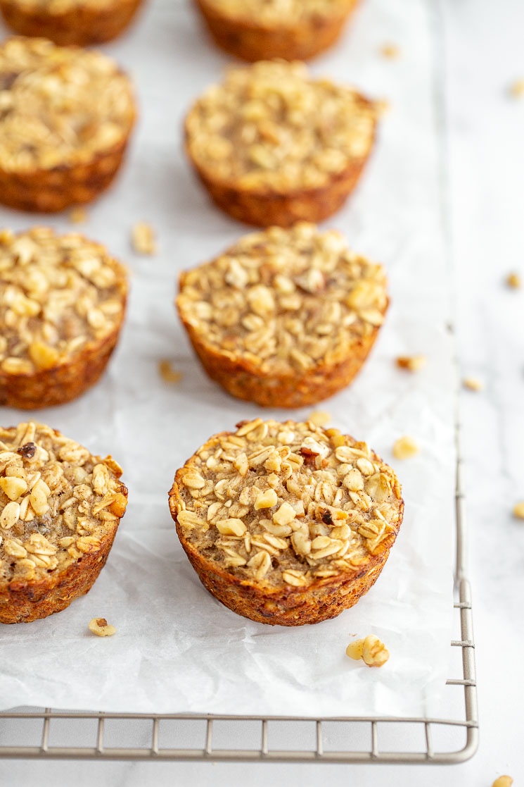 A cooling rack holding the finished banana baked oatmeal cups.